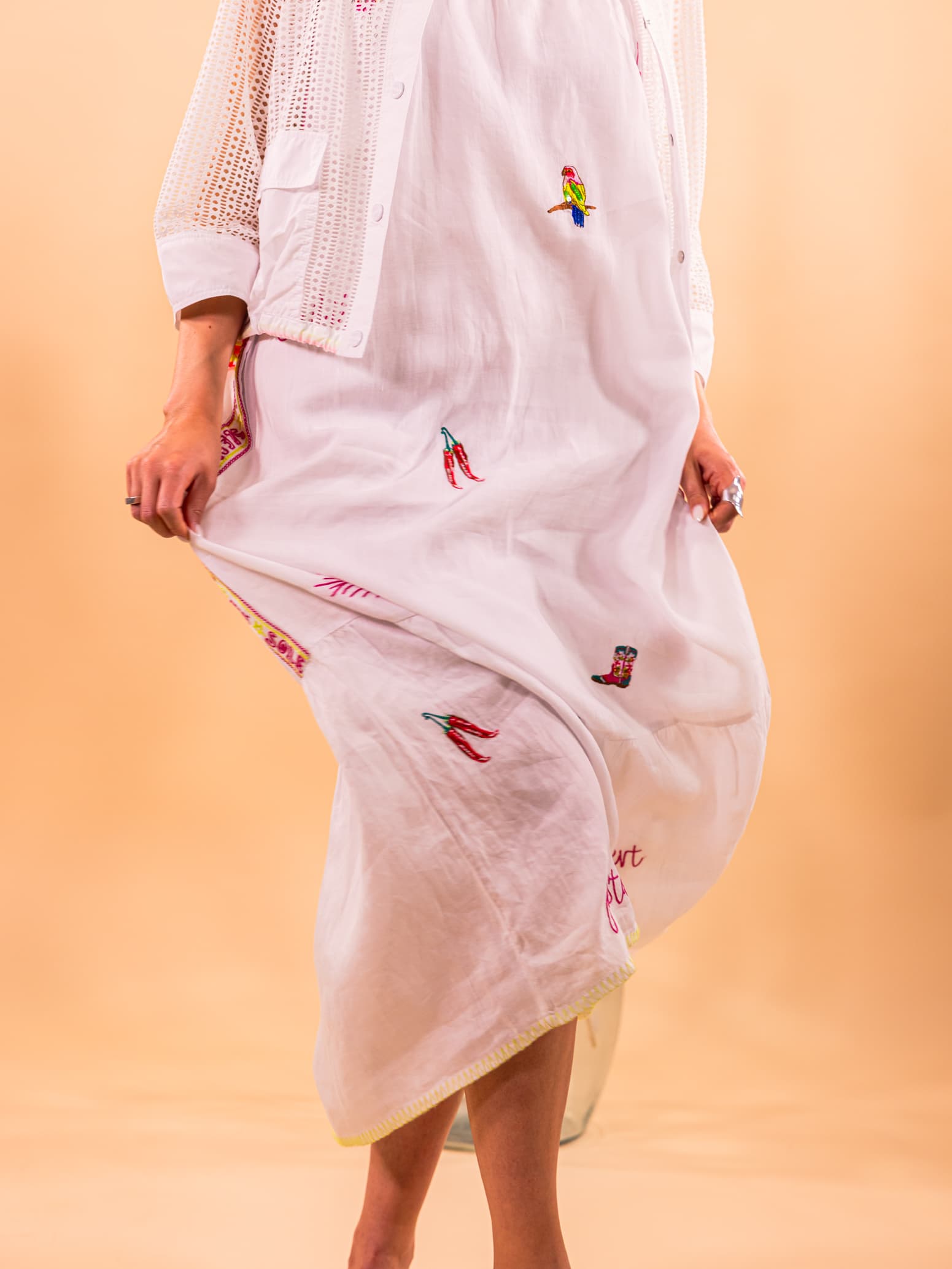 FEMMES #4 SUMMER IN STYLE