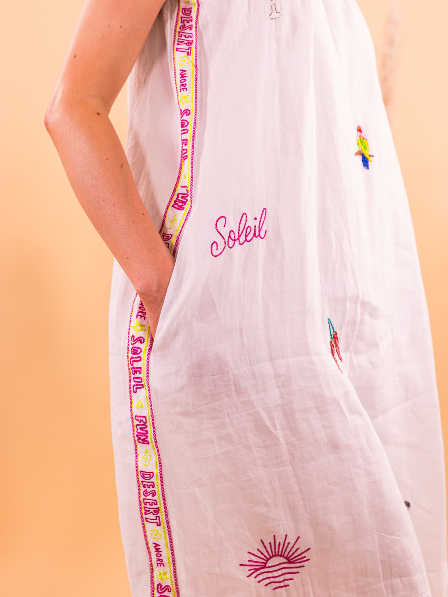 FEMMES #4 SUMMER IN STYLE
