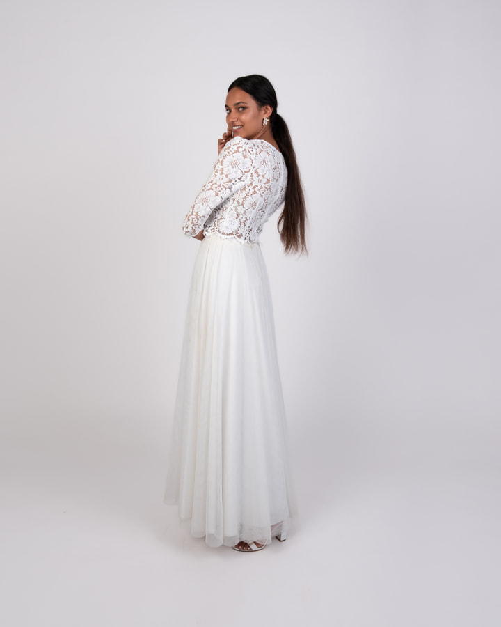 Winter-Brautkleid-bodenlanger-Tuellrock-langarm-Vintage-Spitze-Brautoberteil-1.jpg