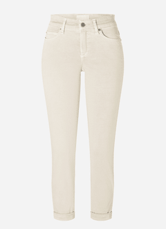 Jeans Cambio Jeans mit Nietendetails an der Vordertasche und am Saum.  Model: Piper Beige 