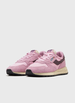Sneakers REELWIND en nylon avec des empiècements en daim et en cuir.