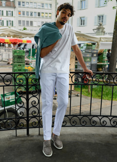HOMMES #08
