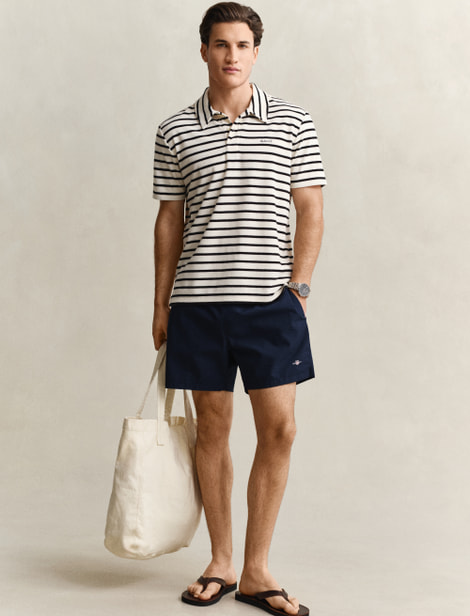 Short GANT