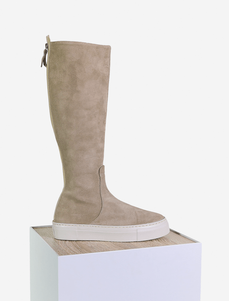 Boots aus Veloursleder AGL