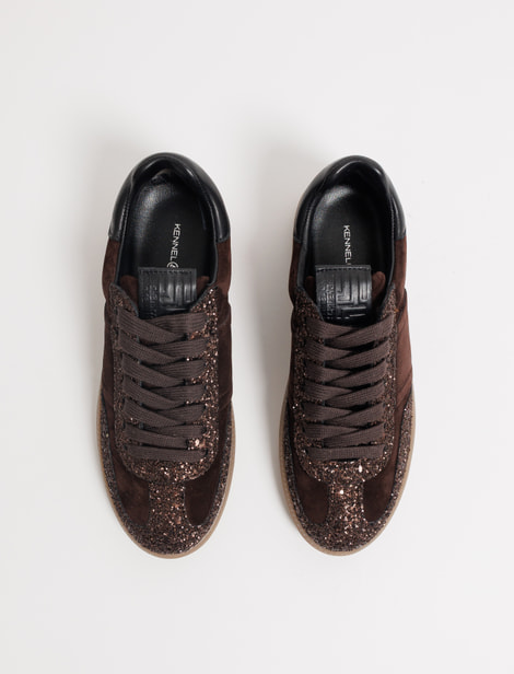 Sneakers Kennel & Schmenger