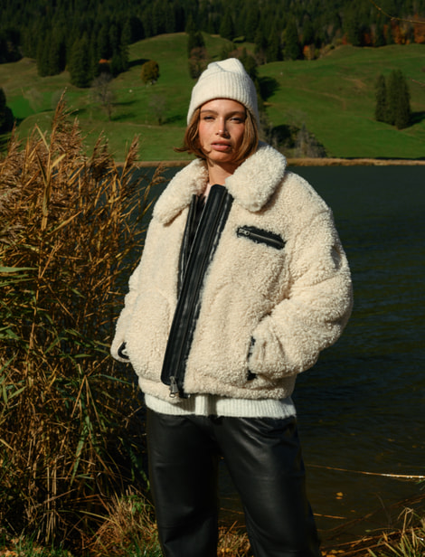 FEMMES #03