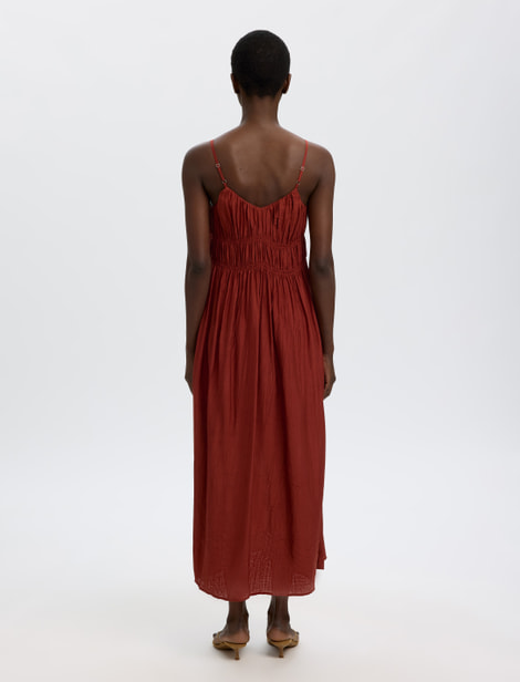 Robe Selected