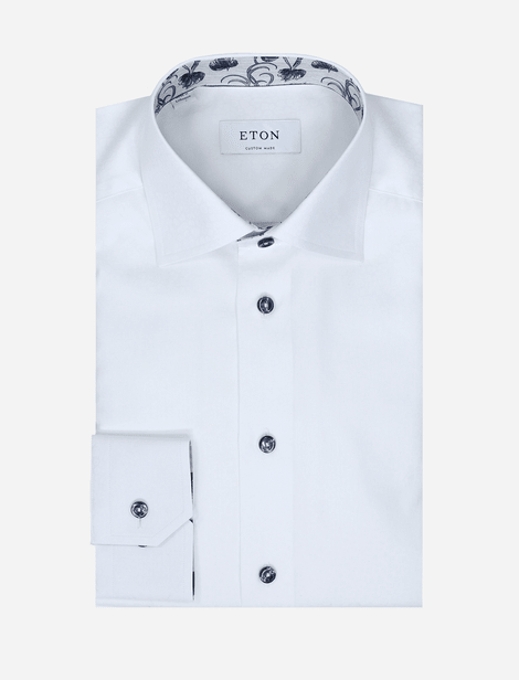 Chemise Eton structurée avec détail floral au col et aux manches. Blanc/Bleu/Gris 