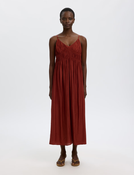 Robe Selected