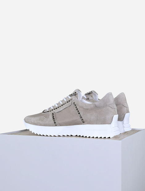 Sneakers avec décorations et une semelle avec relief Taupe