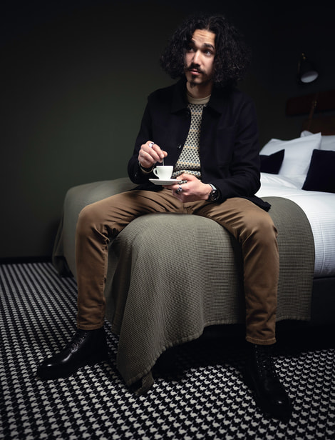 HOMMES #01