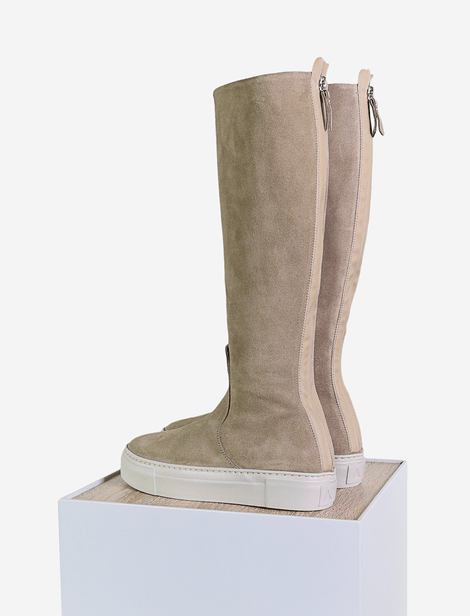 Boots aus Veloursleder AGL